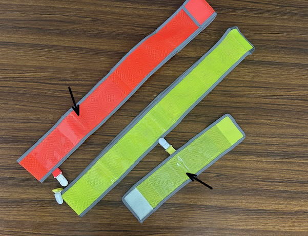 差し込み式腕章と差し込み式たすきの画像