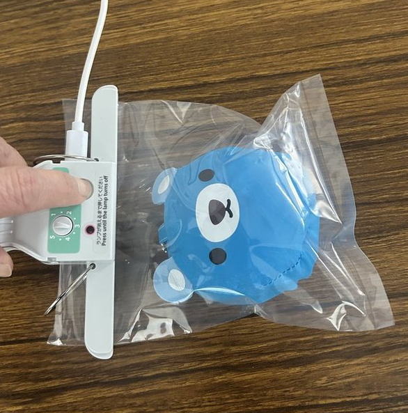 スイッチを押します