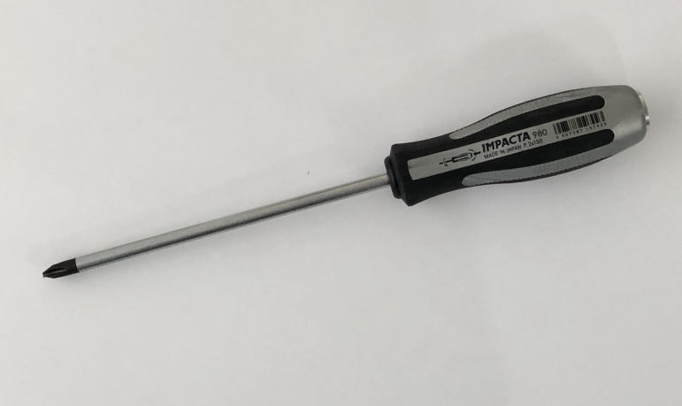 インパクトドライバー