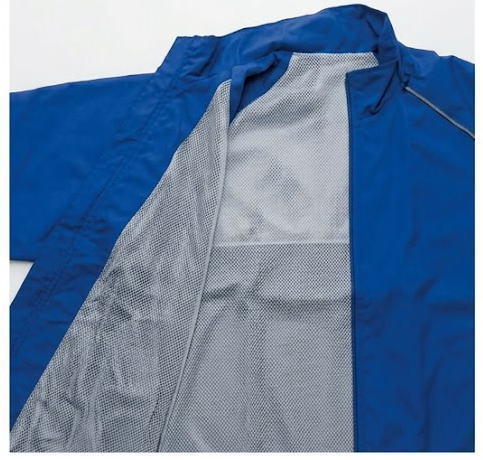 裏はメッシュです